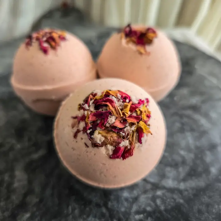 Rose Petal Bath Bomb